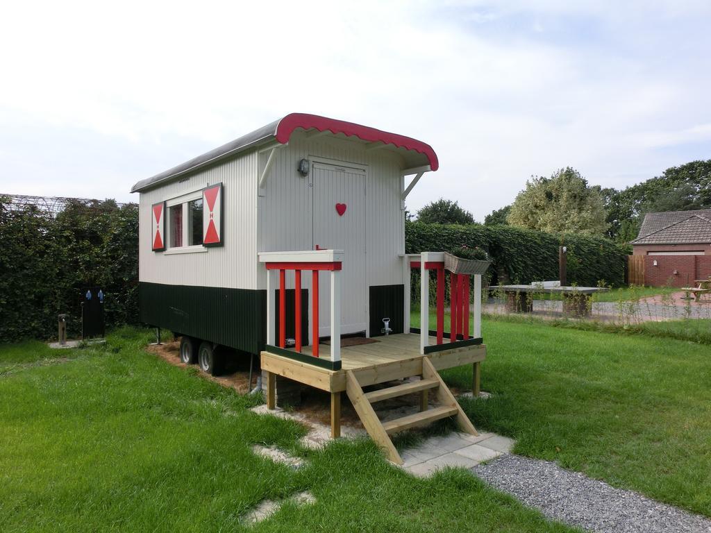 Pipowagen Camping Puur Genieten Acomodação com café da manhã Someren Quarto foto