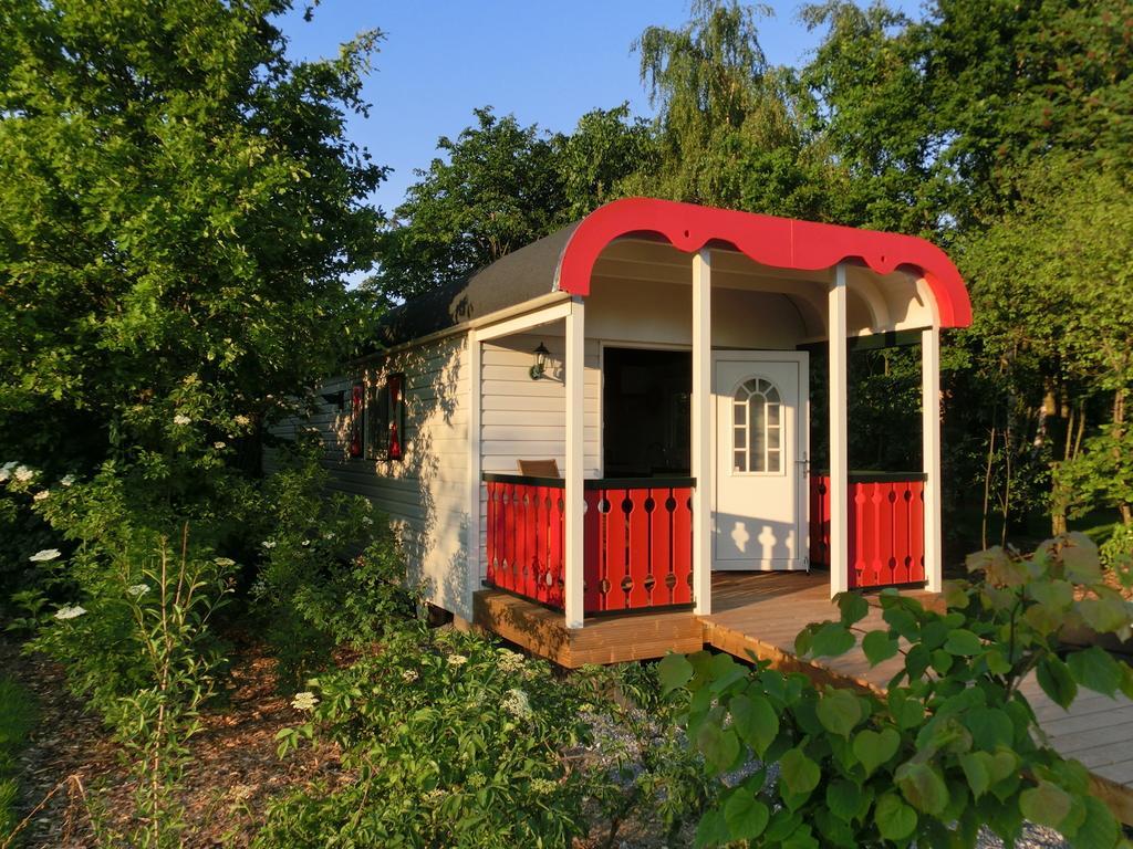 Pipowagen Camping Puur Genieten Acomodação com café da manhã Someren Quarto foto